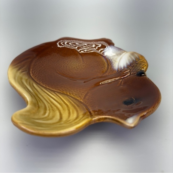 Vintage Ceramic Squirrel Acorn Dish - Picture 5 of 7